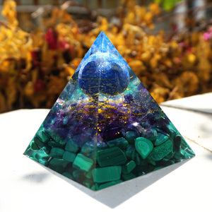 Pyramide Orgonite Lapis Lazuli Reiki 60mm faite main